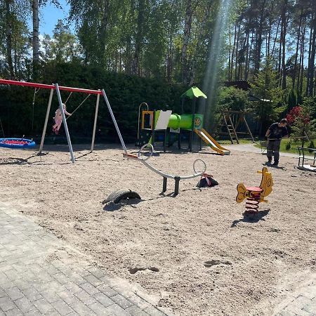 Apartamenty Z Tarasami "Mietowy Spokoj 15" "Romantyczna Szarosc 16" "Niebieska Elegancja 17" Maksymalnie Dla 6 Osob Pobierowo Exteriör bild