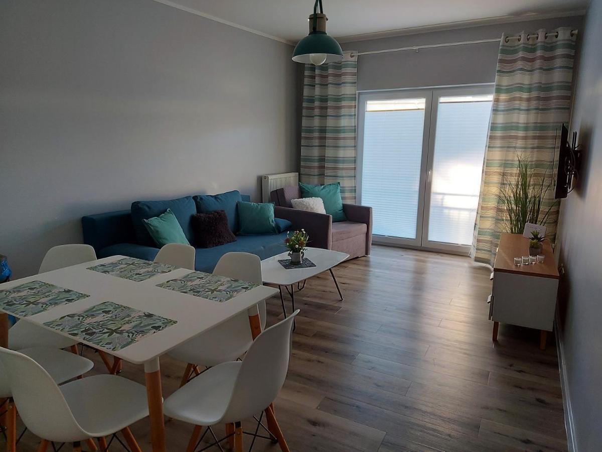 Apartamenty Z Tarasami "Mietowy Spokoj 15" "Romantyczna Szarosc 16" "Niebieska Elegancja 17" Maksymalnie Dla 6 Osob Pobierowo Exteriör bild