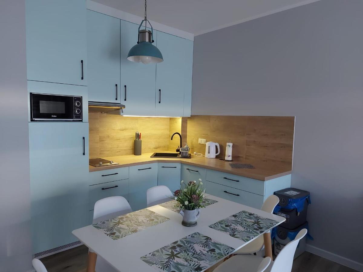 Apartamenty Z Tarasami "Mietowy Spokoj 15" "Romantyczna Szarosc 16" "Niebieska Elegancja 17" Maksymalnie Dla 6 Osob Pobierowo Exteriör bild