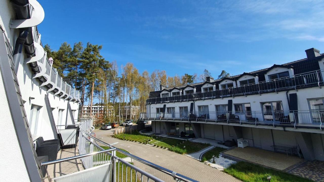 Apartamenty Z Tarasami "Mietowy Spokoj 15" "Romantyczna Szarosc 16" "Niebieska Elegancja 17" Maksymalnie Dla 6 Osob Pobierowo Exteriör bild