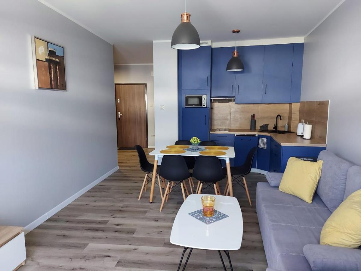 Apartamenty Z Tarasami "Mietowy Spokoj 15" "Romantyczna Szarosc 16" "Niebieska Elegancja 17" Maksymalnie Dla 6 Osob Pobierowo Exteriör bild