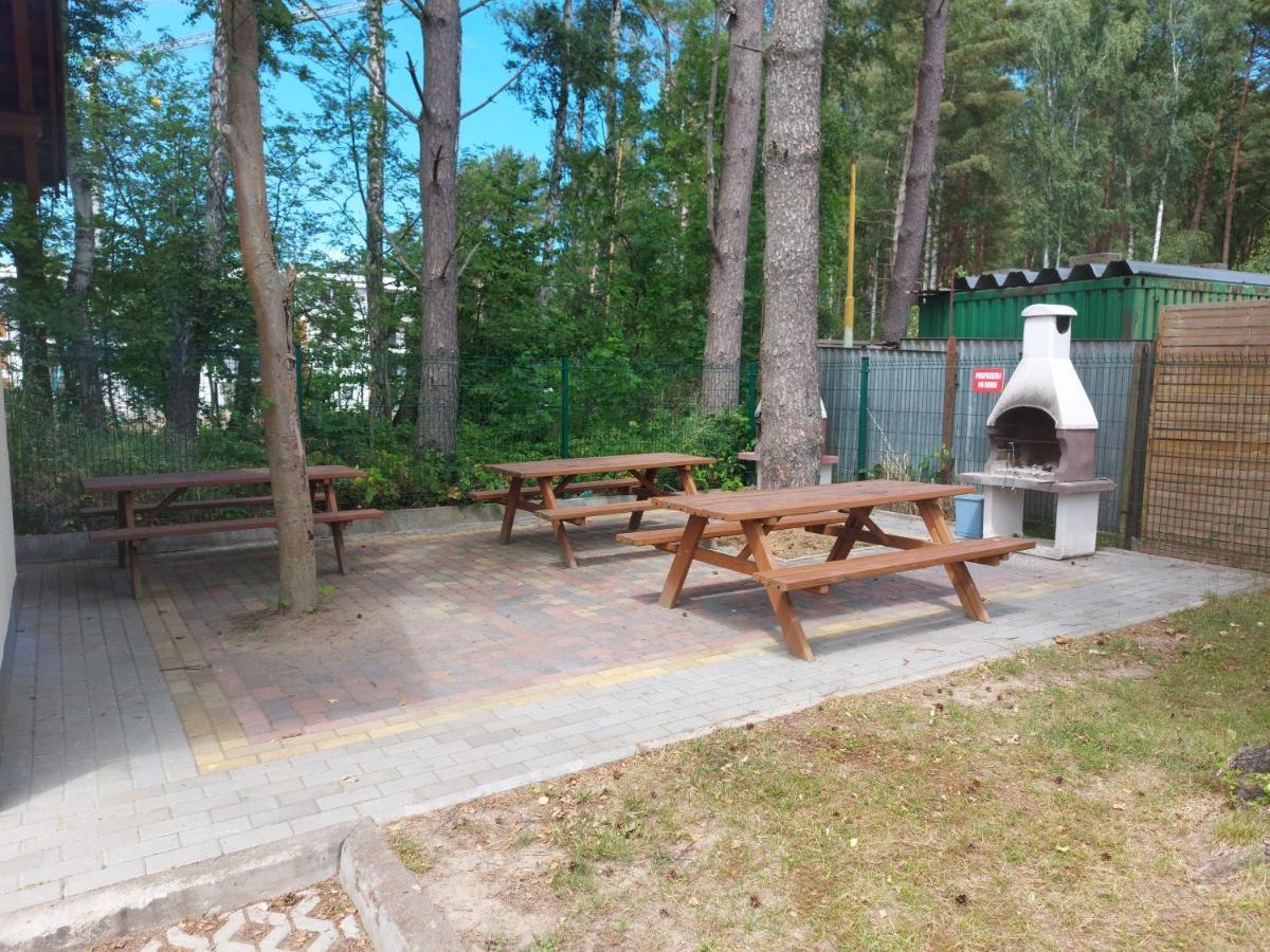 Apartamenty Z Tarasami "Mietowy Spokoj 15" "Romantyczna Szarosc 16" "Niebieska Elegancja 17" Maksymalnie Dla 6 Osob Pobierowo Exteriör bild