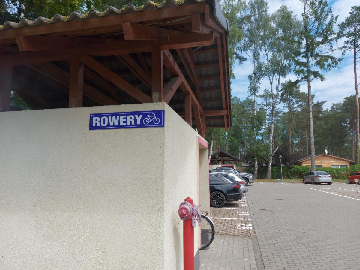 Apartamenty Z Tarasami "Mietowy Spokoj 15" "Romantyczna Szarosc 16" "Niebieska Elegancja 17" Maksymalnie Dla 6 Osob Pobierowo Exteriör bild